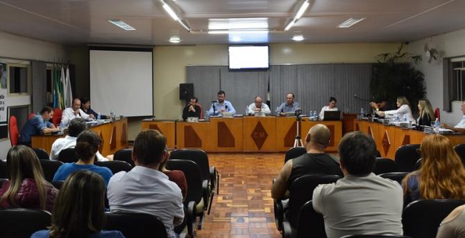 Câmara de Laranjeiras realiza sessão ordinária 013/18